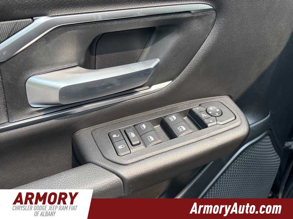 Thumbnail: 2026 RAM 1500 - 8