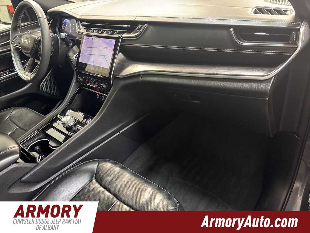 Thumbnail: 2023 Jeep Grand Cherokee L - 48