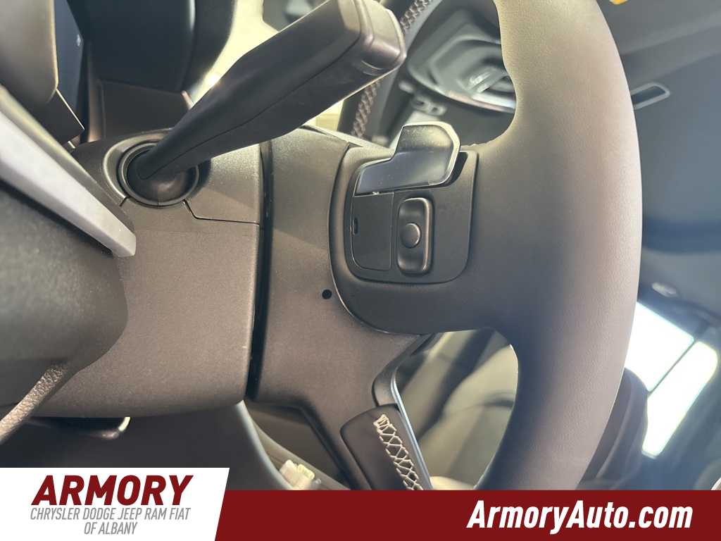 Thumbnail: 2025 Jeep Grand Cherokee - 11