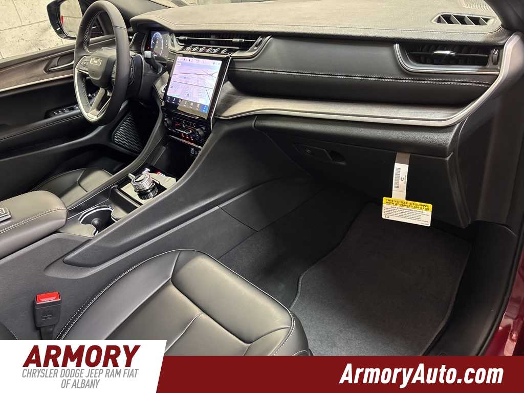 Thumbnail: 2025 Jeep Grand Cherokee L - 42