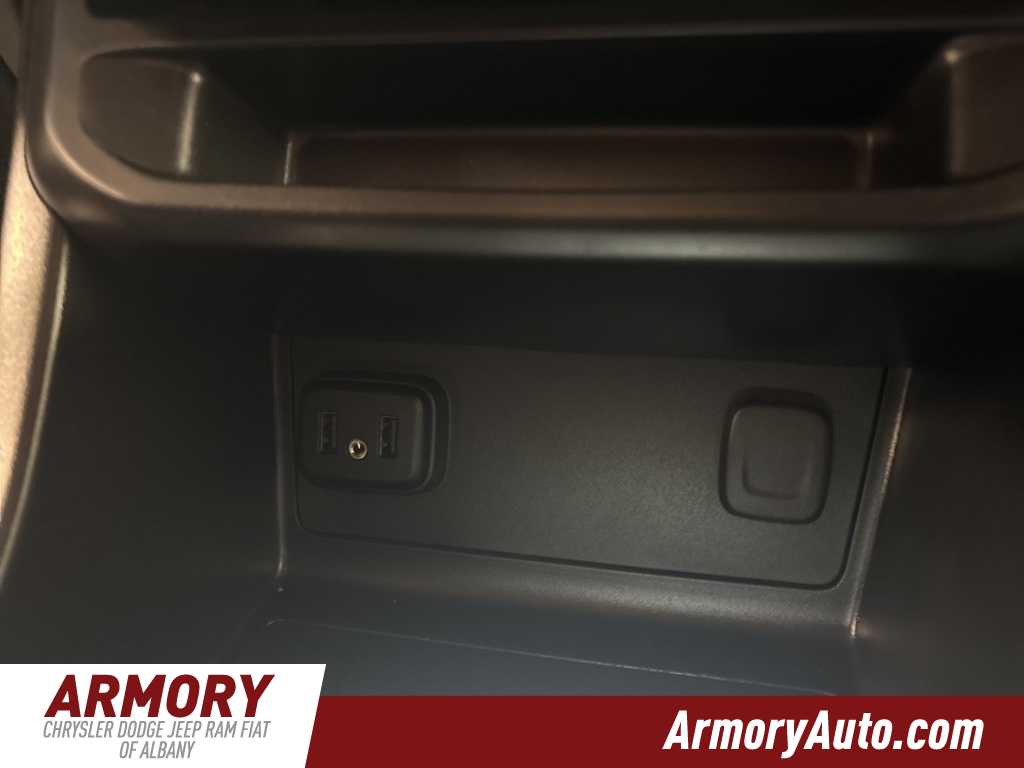 Thumbnail: 2022 Chevrolet Colorado - 19