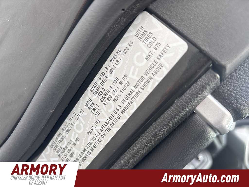 Thumbnail: 2023 Jeep Grand Cherokee - 45