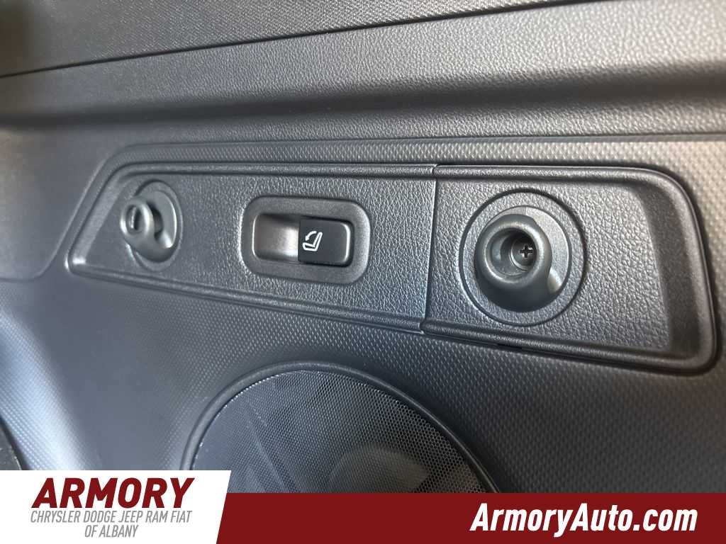 Thumbnail: 2023 Subaru Forester - 33