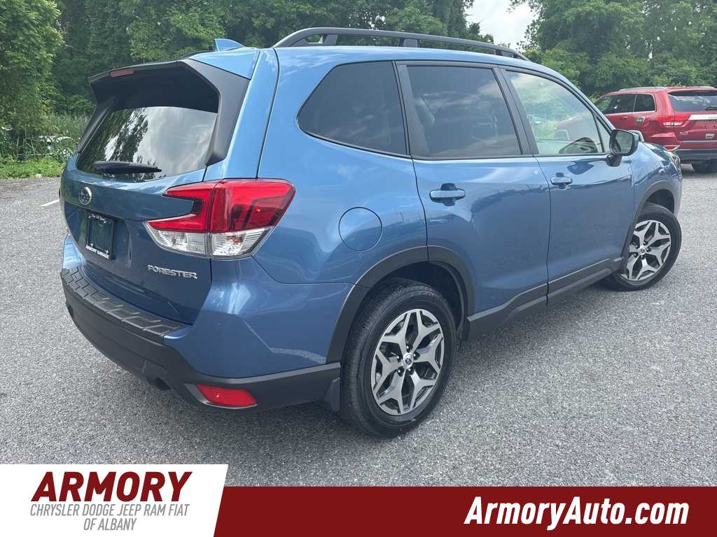 2022 Subaru Forester Premium 4
