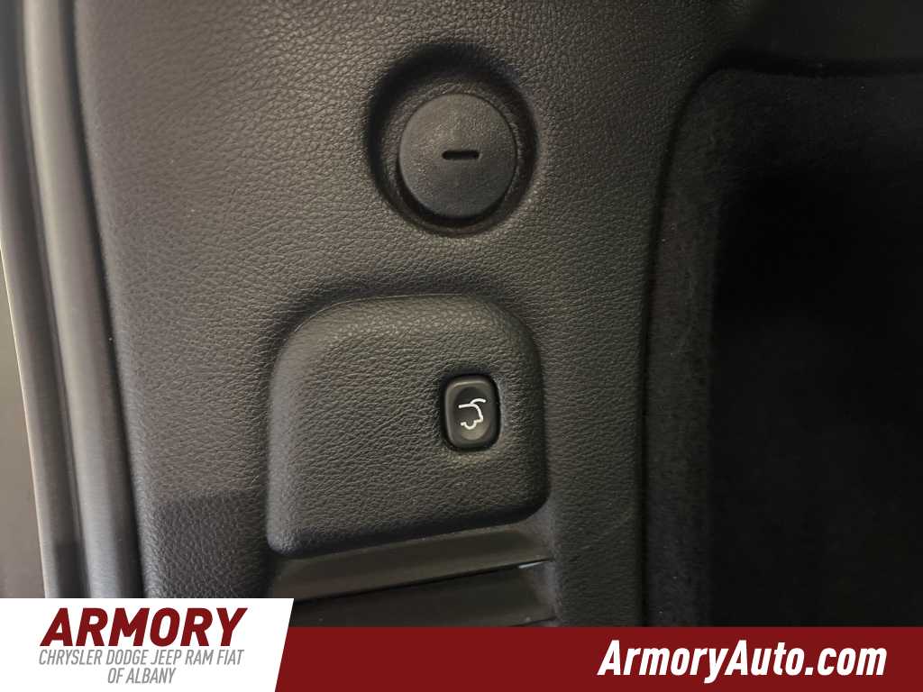 Thumbnail: 2023 Dodge Durango - 31