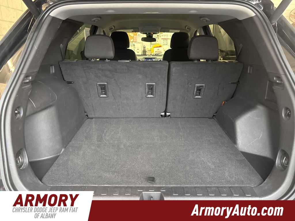 Thumbnail: 2024 Chevrolet Equinox - 28