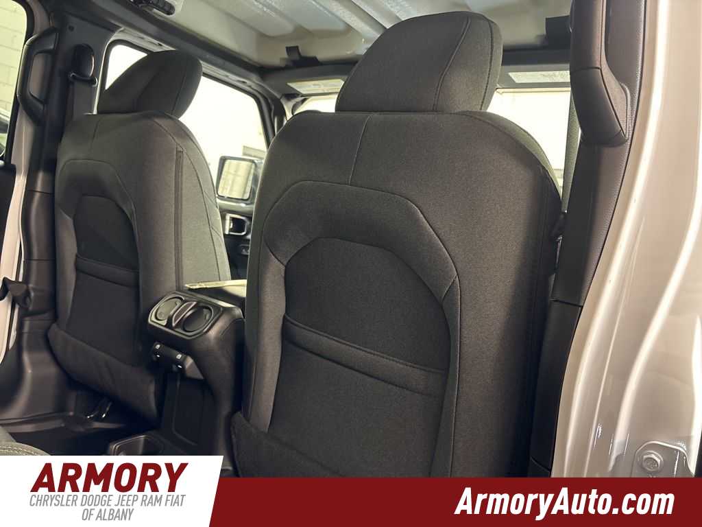 Thumbnail: 2026 Jeep Wrangler - 29