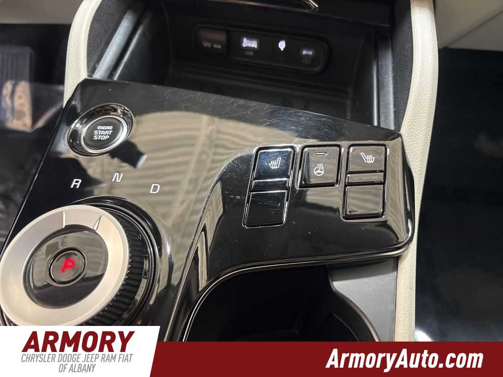 Thumbnail: 2023 Kia Sportage - 23