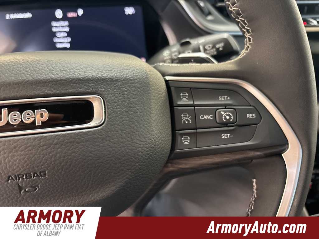 Thumbnail: 2025 Jeep Grand Cherokee - 16