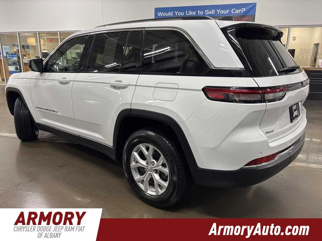 Thumbnail: 2023 Jeep Grand Cherokee - 6