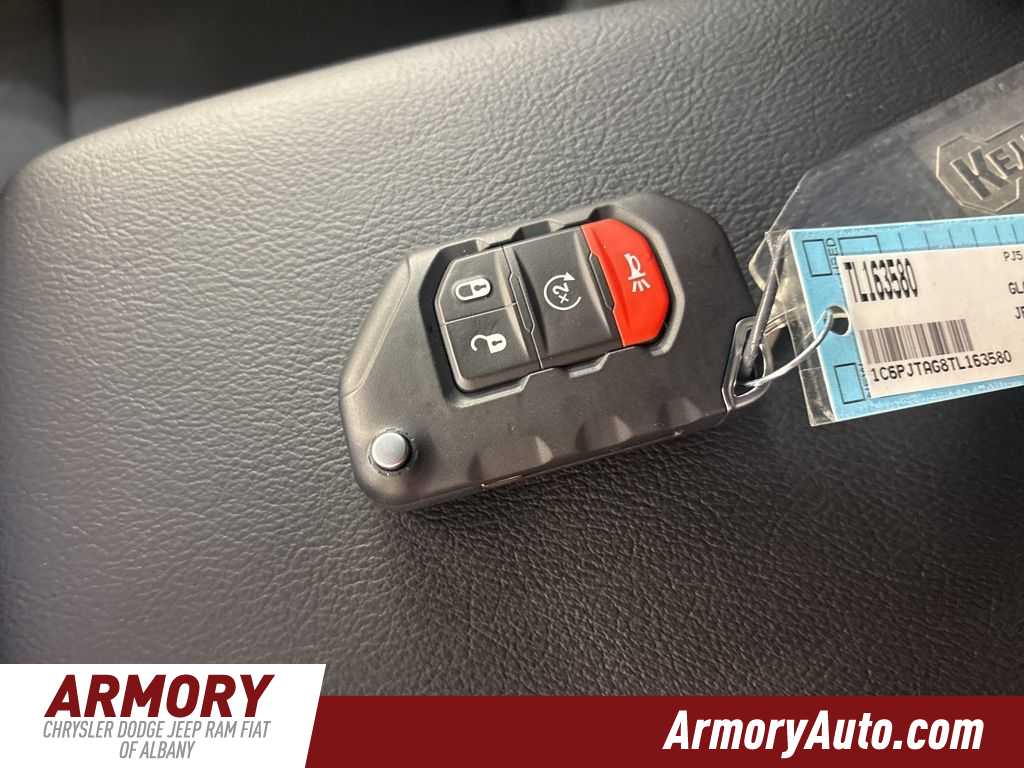 Thumbnail: 2026 Jeep Gladiator - 20