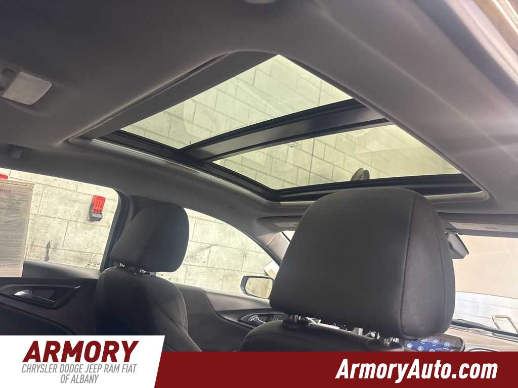 Thumbnail: 2023 Chevrolet Malibu - 35