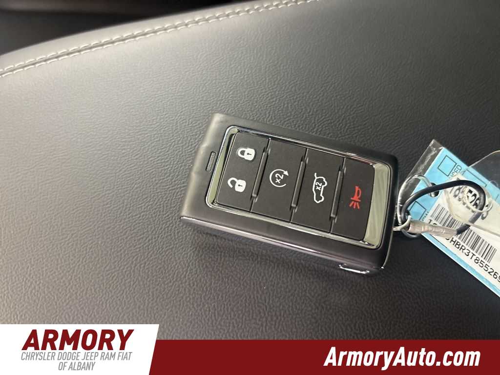 Thumbnail: 2026 Jeep Grand Cherokee - 19