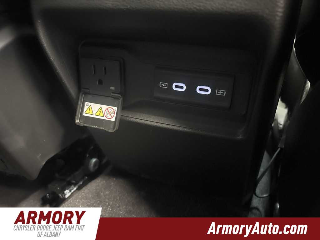 Thumbnail: 2026 Jeep Grand Cherokee - 36