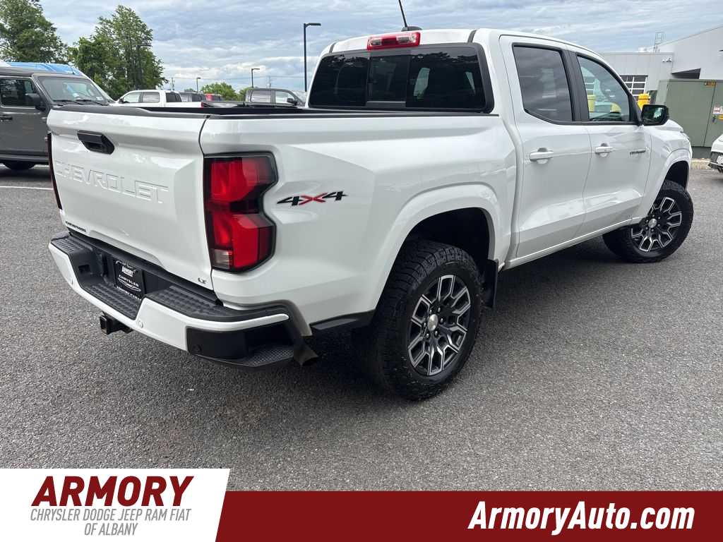 Thumbnail: 2024 Chevrolet Colorado - 4