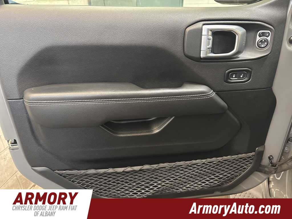 Thumbnail: 2022 Jeep Wrangler - 7