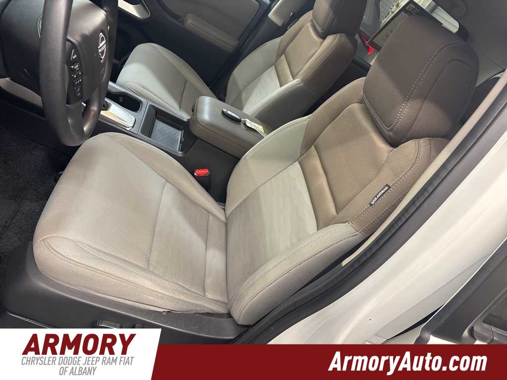 Thumbnail: 2022 Nissan Frontier - 12