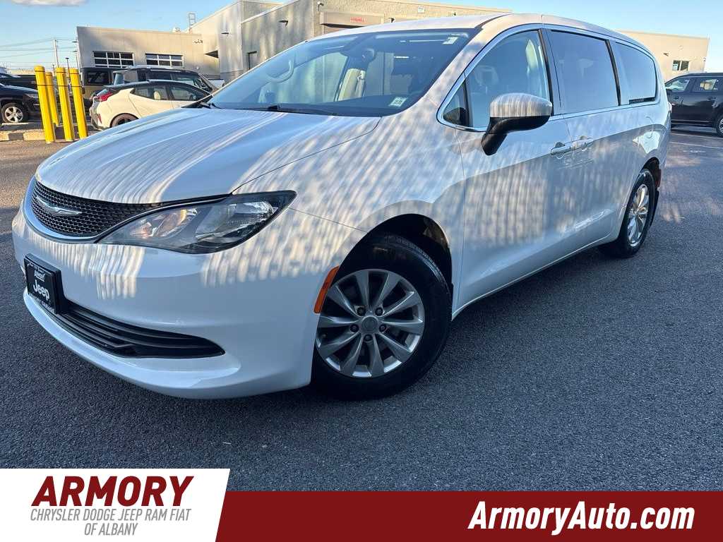 2017 Chrysler Pacifica Touring -
                  Albany, NY