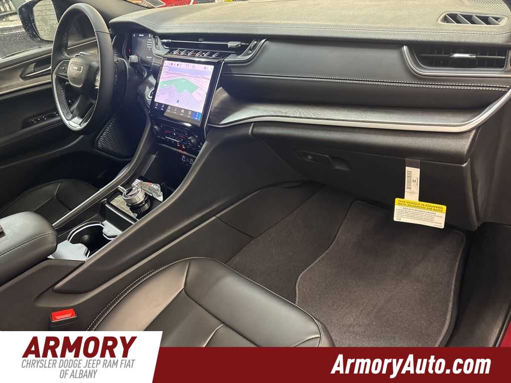 Thumbnail: 2025 Jeep Grand Cherokee - 43