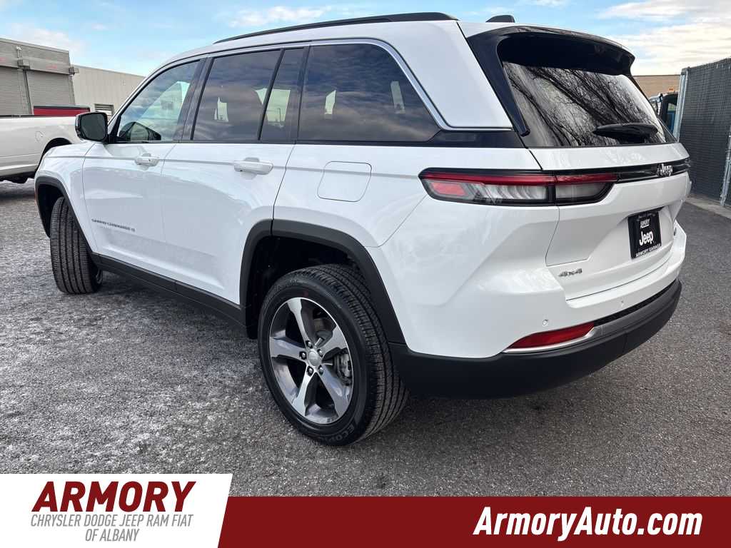 Thumbnail: 2026 Jeep Grand Cherokee - 6