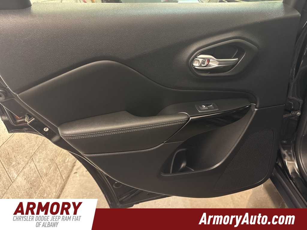 Thumbnail: 2023 Jeep Cherokee - 23