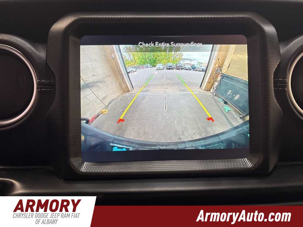 Thumbnail: 2022 Jeep Wrangler - 18