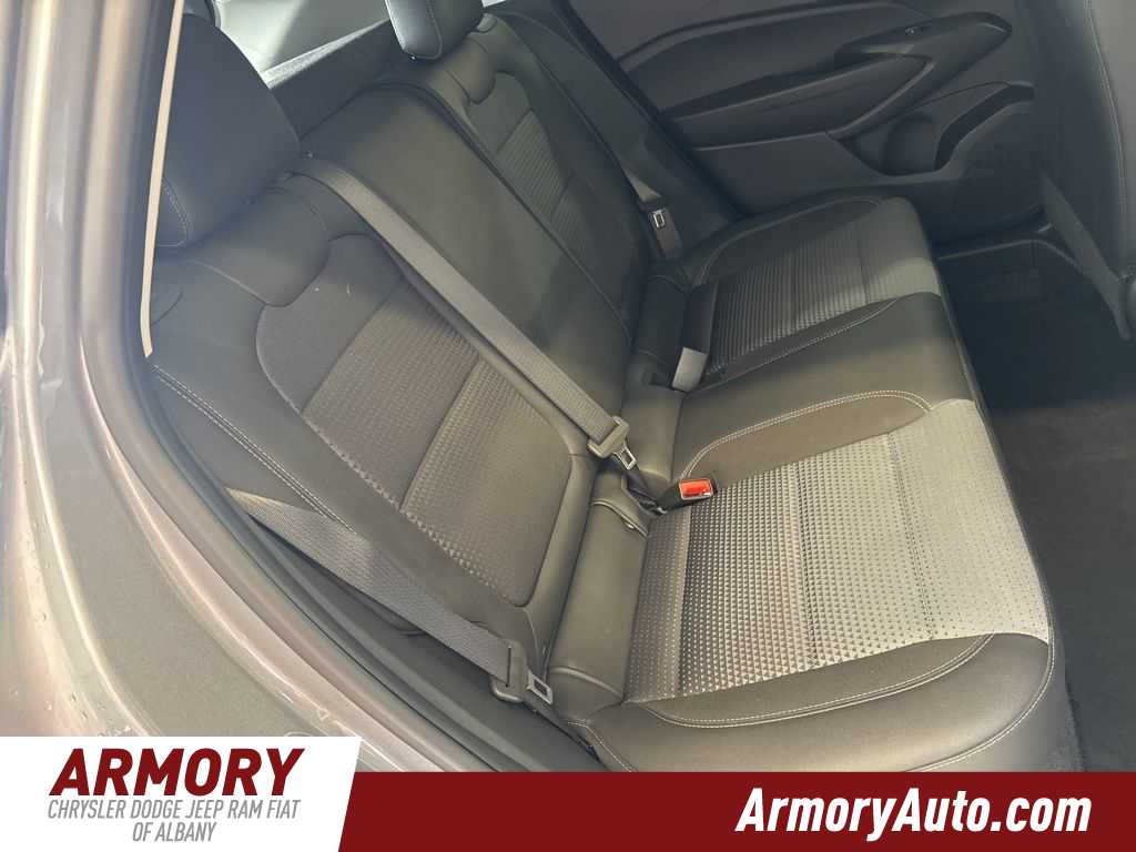 Thumbnail: 2025 Chevrolet Trax - 32