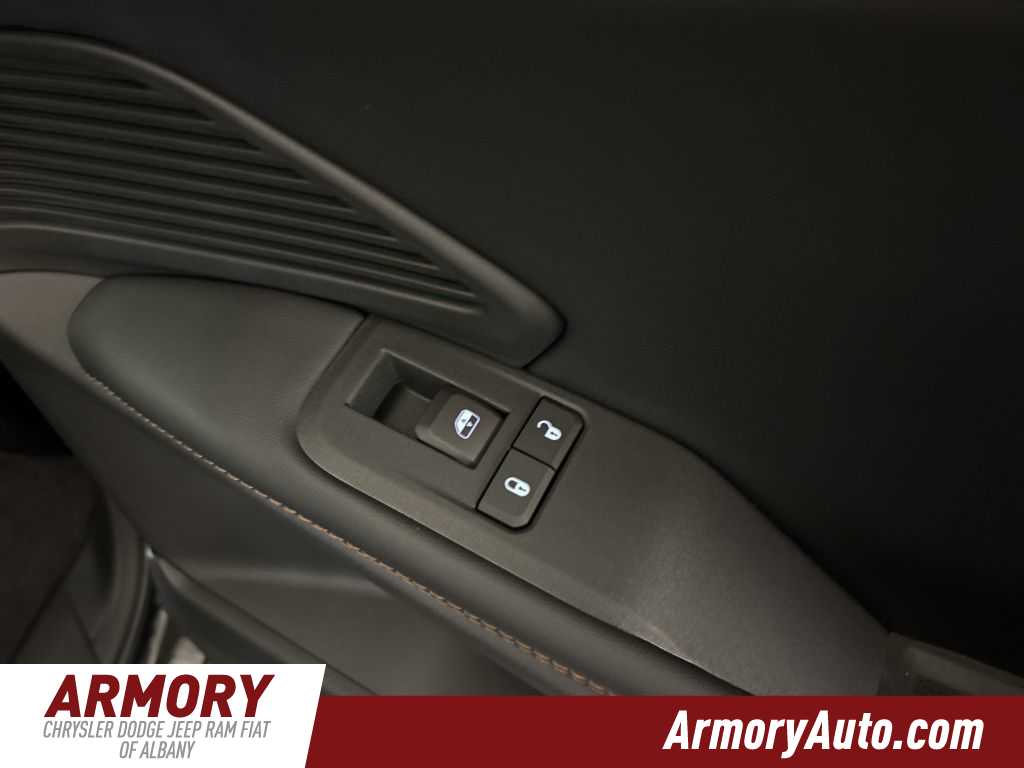 Thumbnail: 2026 Jeep Cherokee - 34