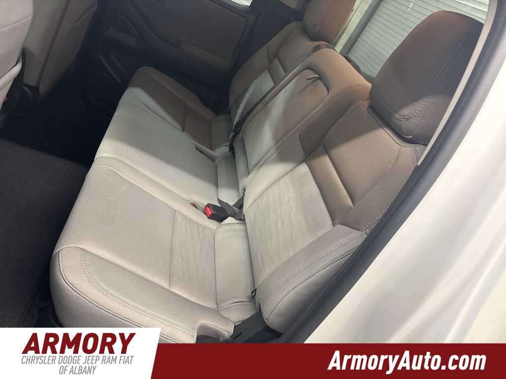 Thumbnail: 2022 Nissan Frontier - 25