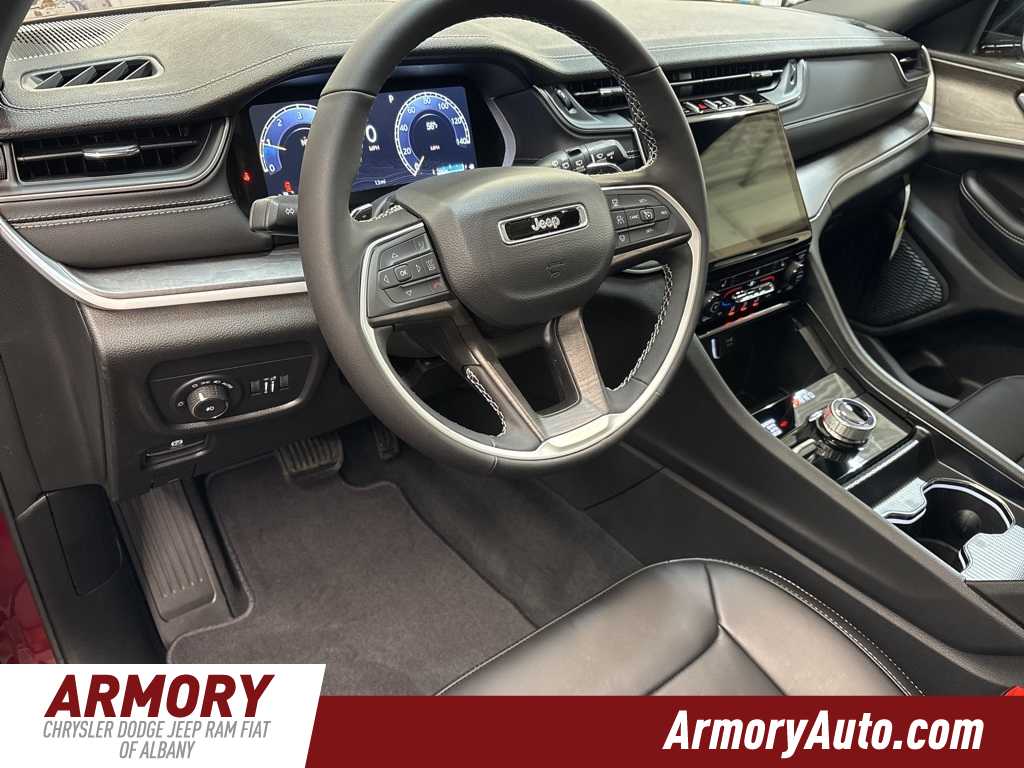 Thumbnail: 2025 Jeep Grand Cherokee L - 9