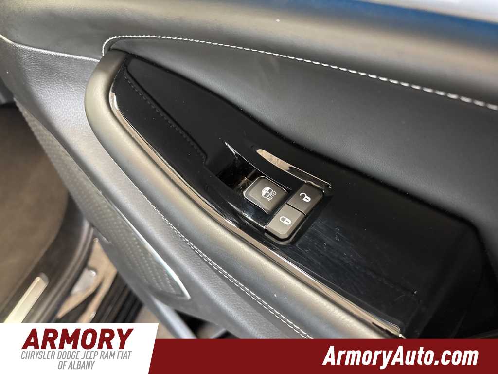 Thumbnail: 2023 Jeep Grand Cherokee - 45