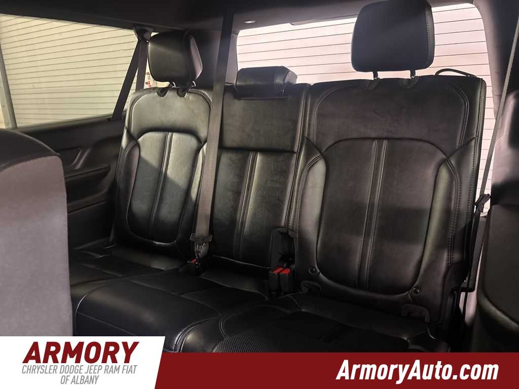 Thumbnail: 2024 Jeep Wagoneer - 34