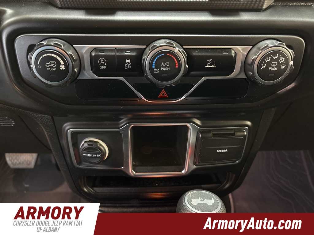 Thumbnail: 2021 Jeep Wrangler - 19