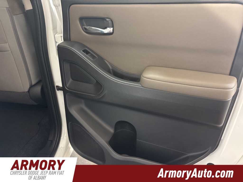 Thumbnail: 2022 Nissan Frontier - 26