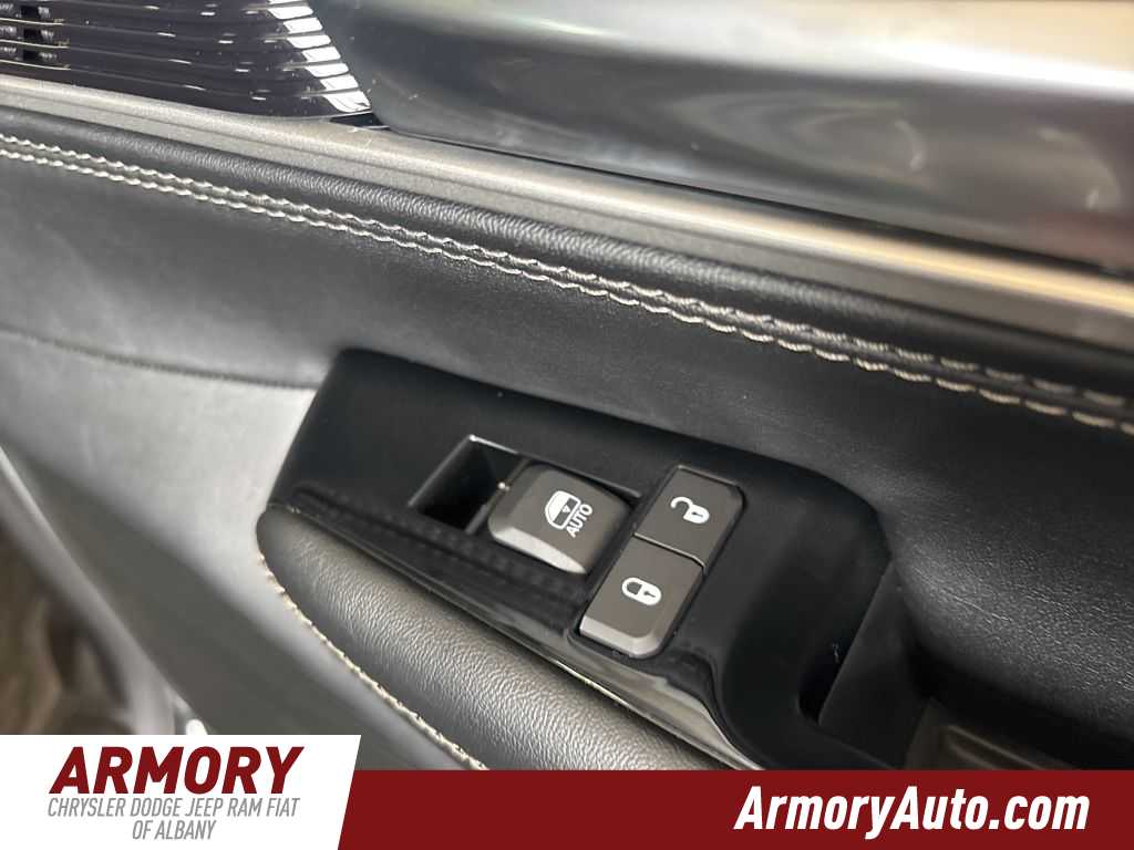 Thumbnail: 2026 Jeep Grand Wagoneer - 38