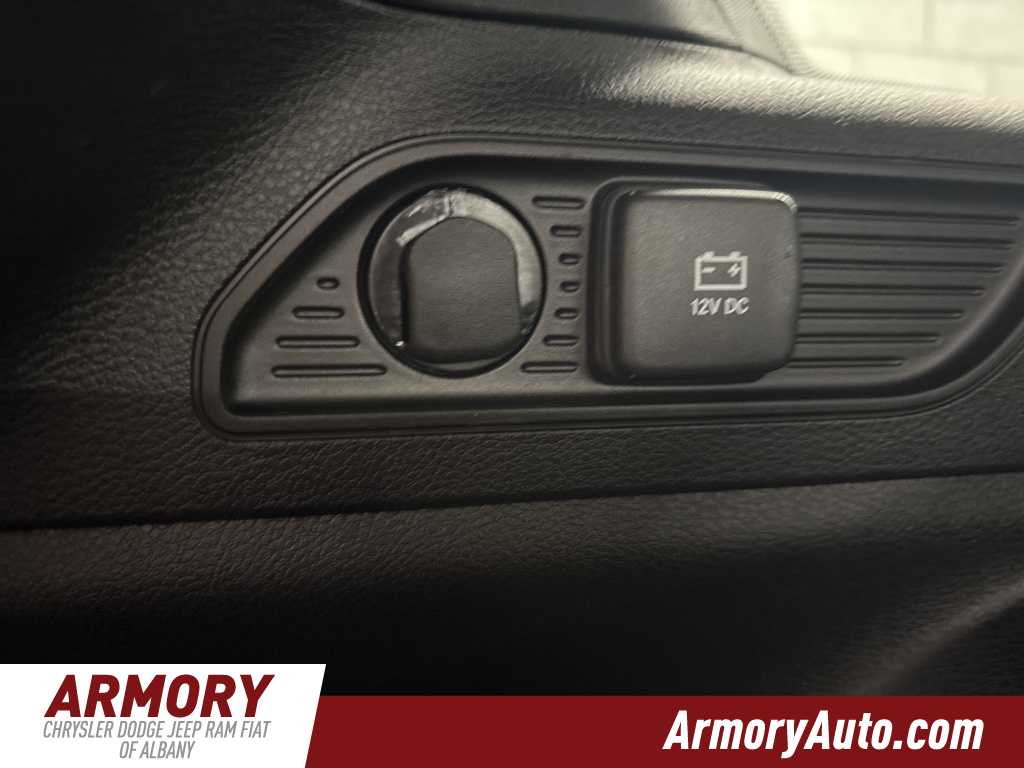 Thumbnail: 2025 Jeep Grand Cherokee - 29