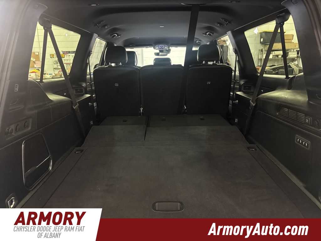 Thumbnail: 2024 Jeep Wagoneer - 37