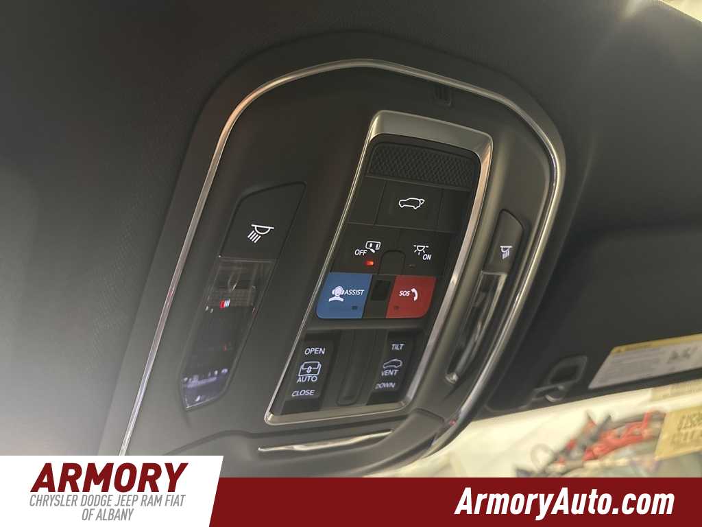 Thumbnail: 2025 Jeep Grand Cherokee - 23