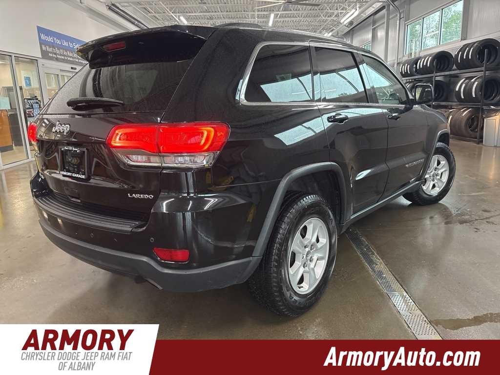 Thumbnail: 2017 Jeep Grand Cherokee - 4