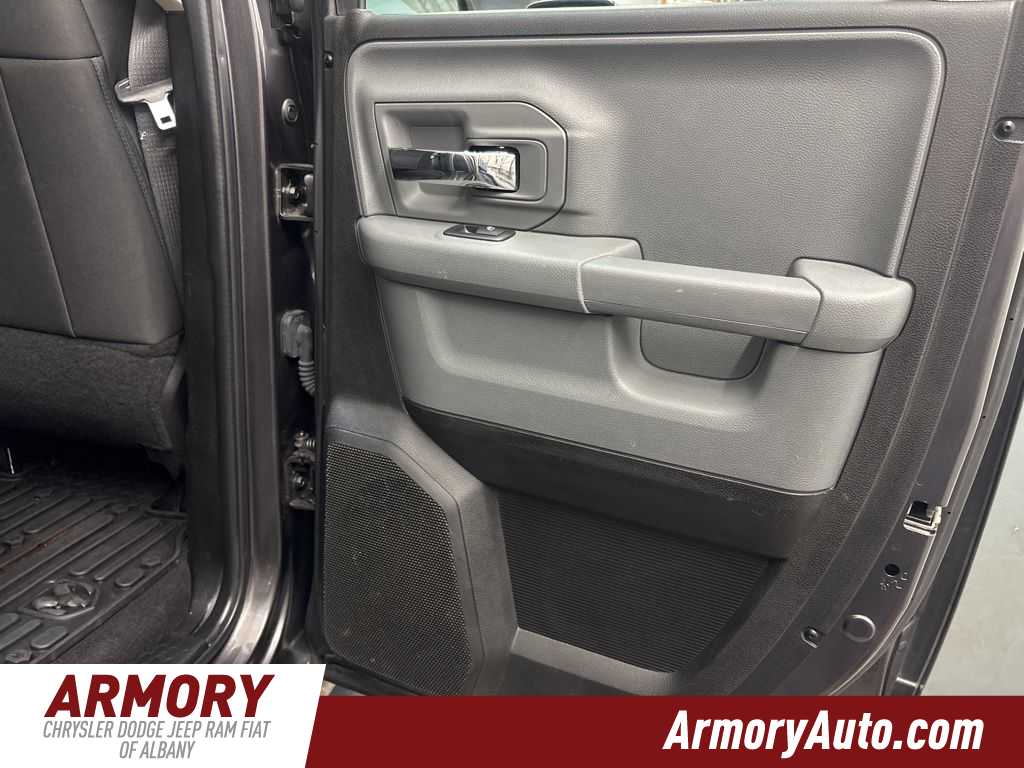 Thumbnail: 2019 RAM 1500 Classic - 28