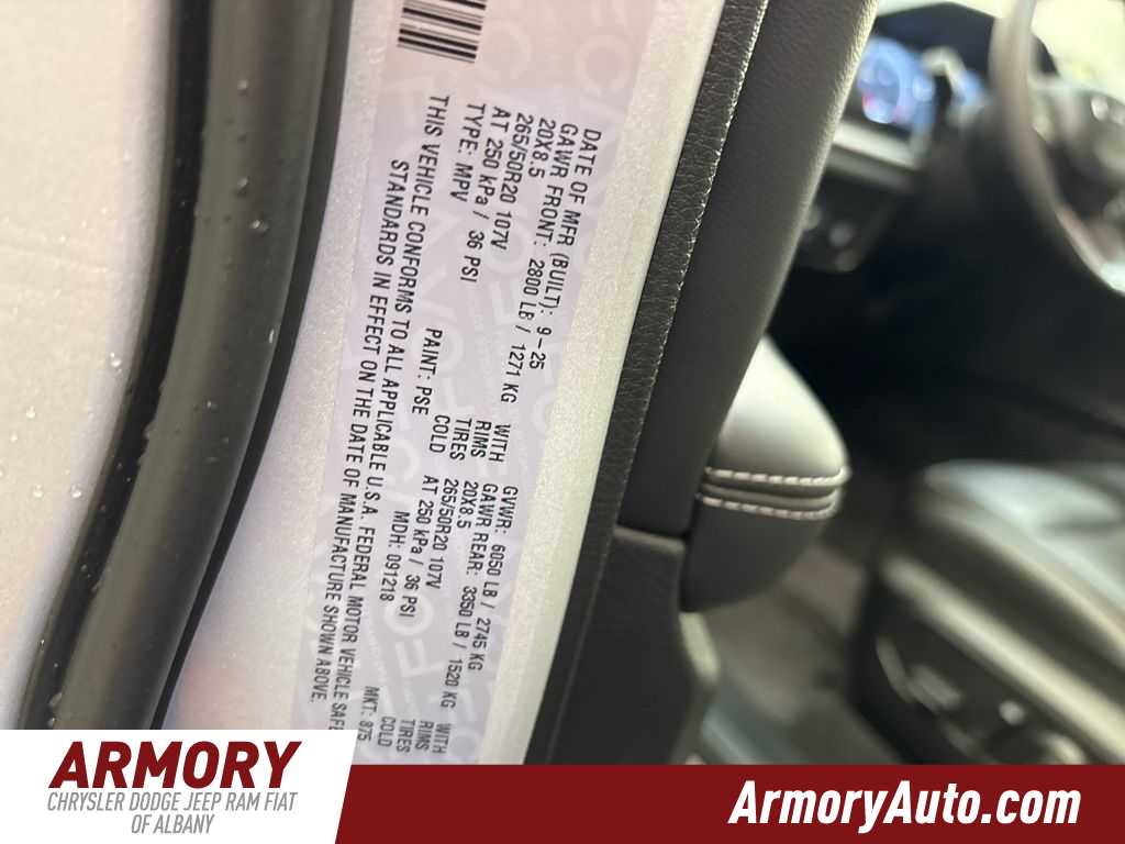 Thumbnail: 2025 Jeep Grand Cherokee - 42