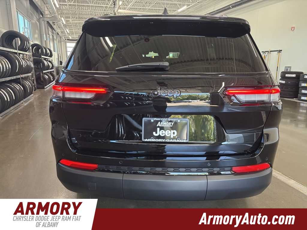 Thumbnail: 2025 Jeep Grand Cherokee L - 5