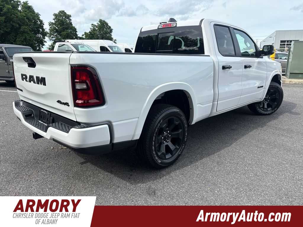 Thumbnail: 2026 RAM 1500 - 4