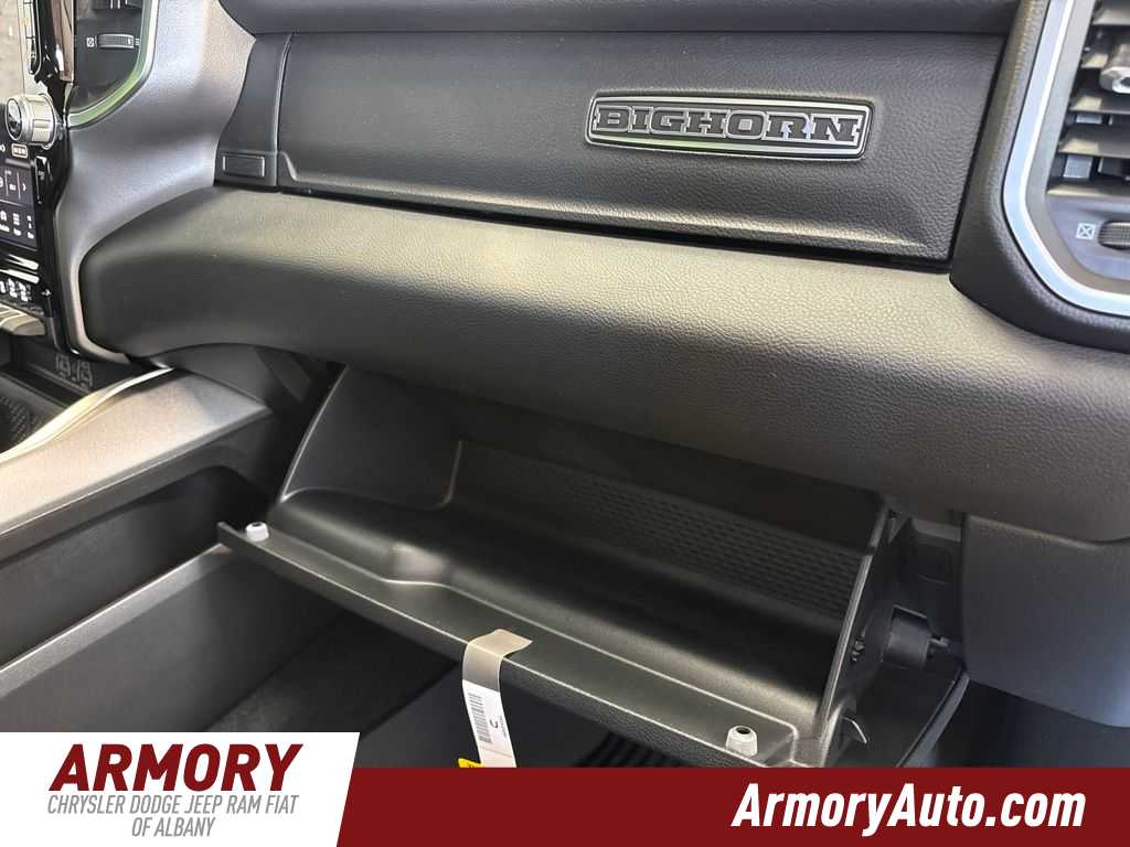 Thumbnail: 2026 RAM 1500 - 40
