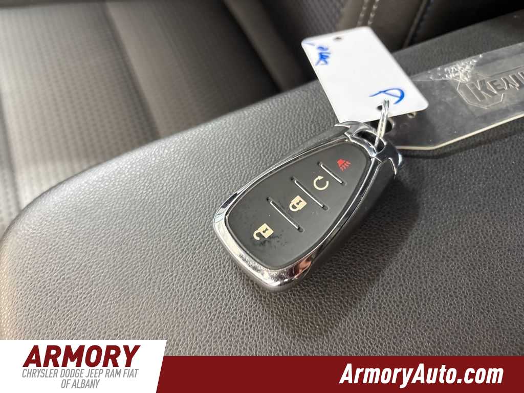 Thumbnail: 2025 Chevrolet Trax - 23