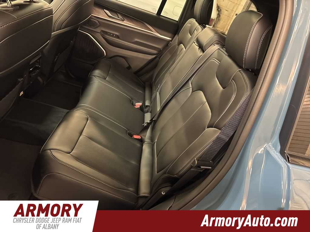 Thumbnail: 2026 Jeep Grand Cherokee - 26