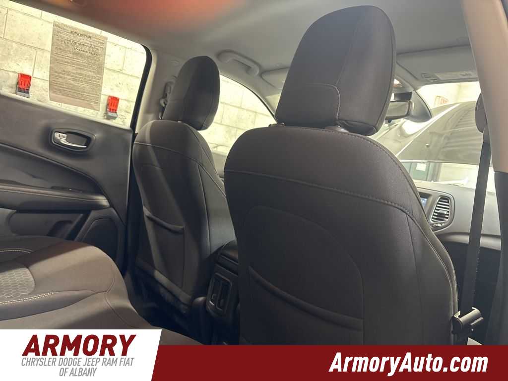 Thumbnail: 2020 Jeep Compass - 30