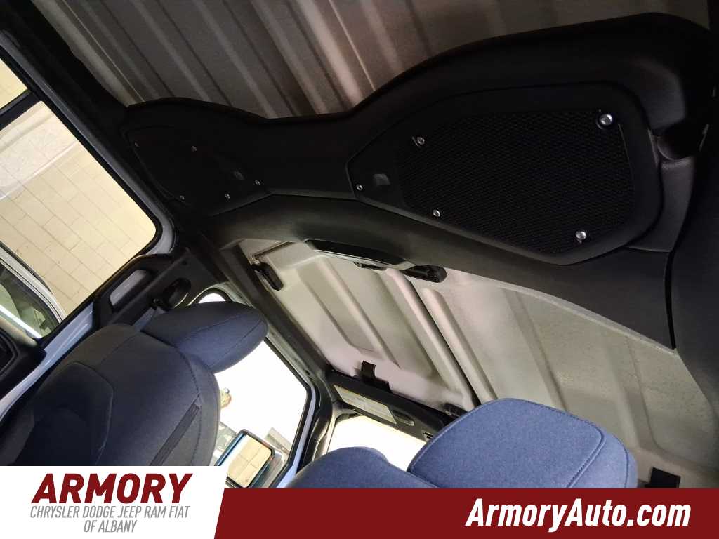 Thumbnail: 2025 Jeep Wrangler - 33