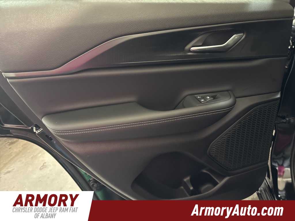 Thumbnail: 2025 Jeep Grand Cherokee - 20