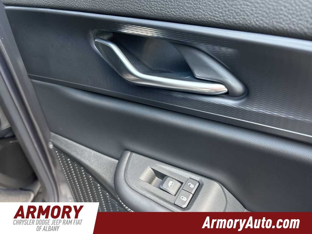 Thumbnail: 2025 Jeep Grand Cherokee - 26